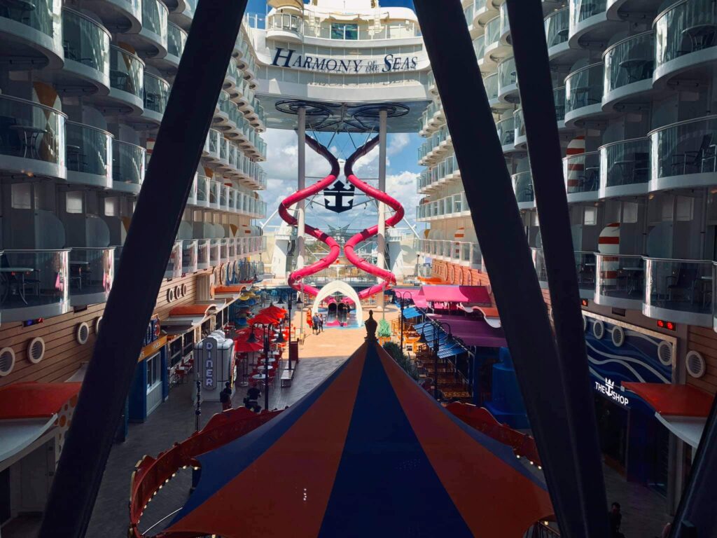 ponte interno di Harmony of the Seas