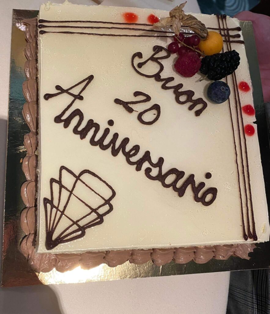 torta per anniversario su msc