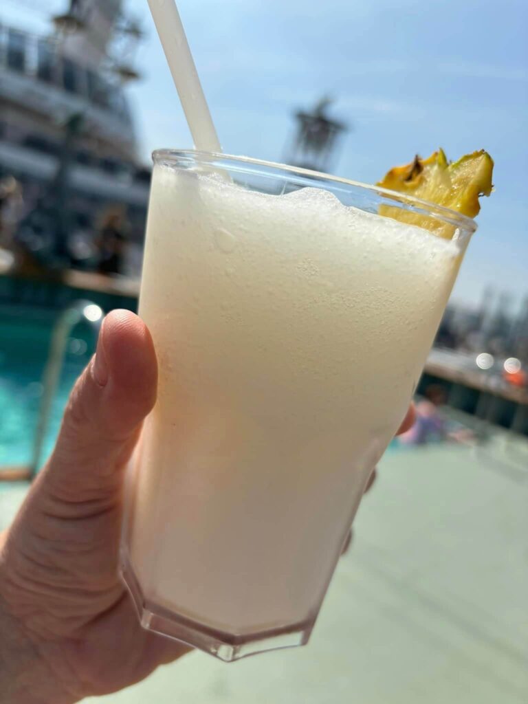 Cocktail all'ananas su MSC